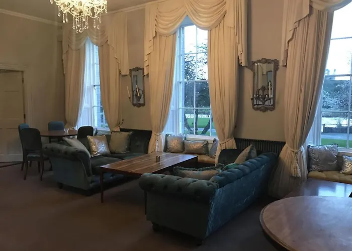 Отель The Millhouse Слейн