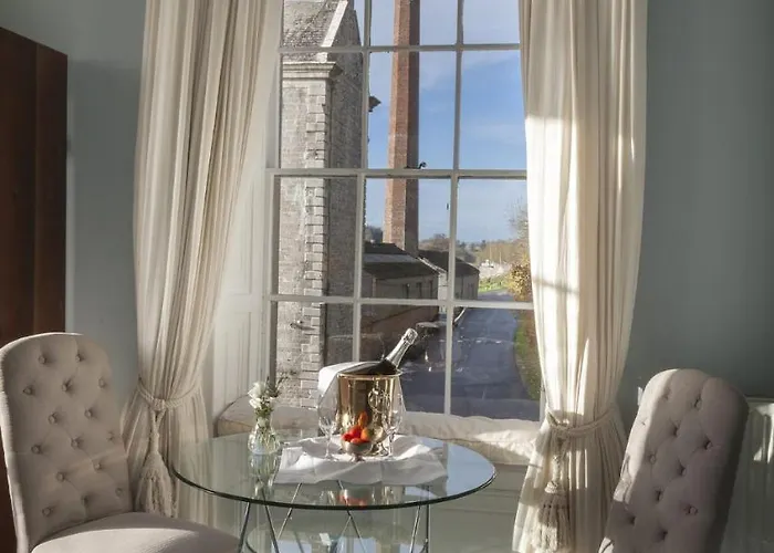 Отель The Millhouse Слейн